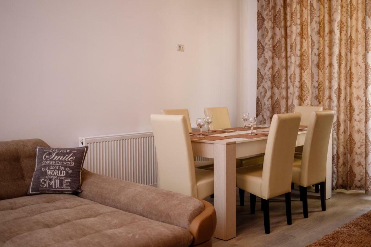 Apartament The Best Comfort Navodari Ngoại thất bức ảnh